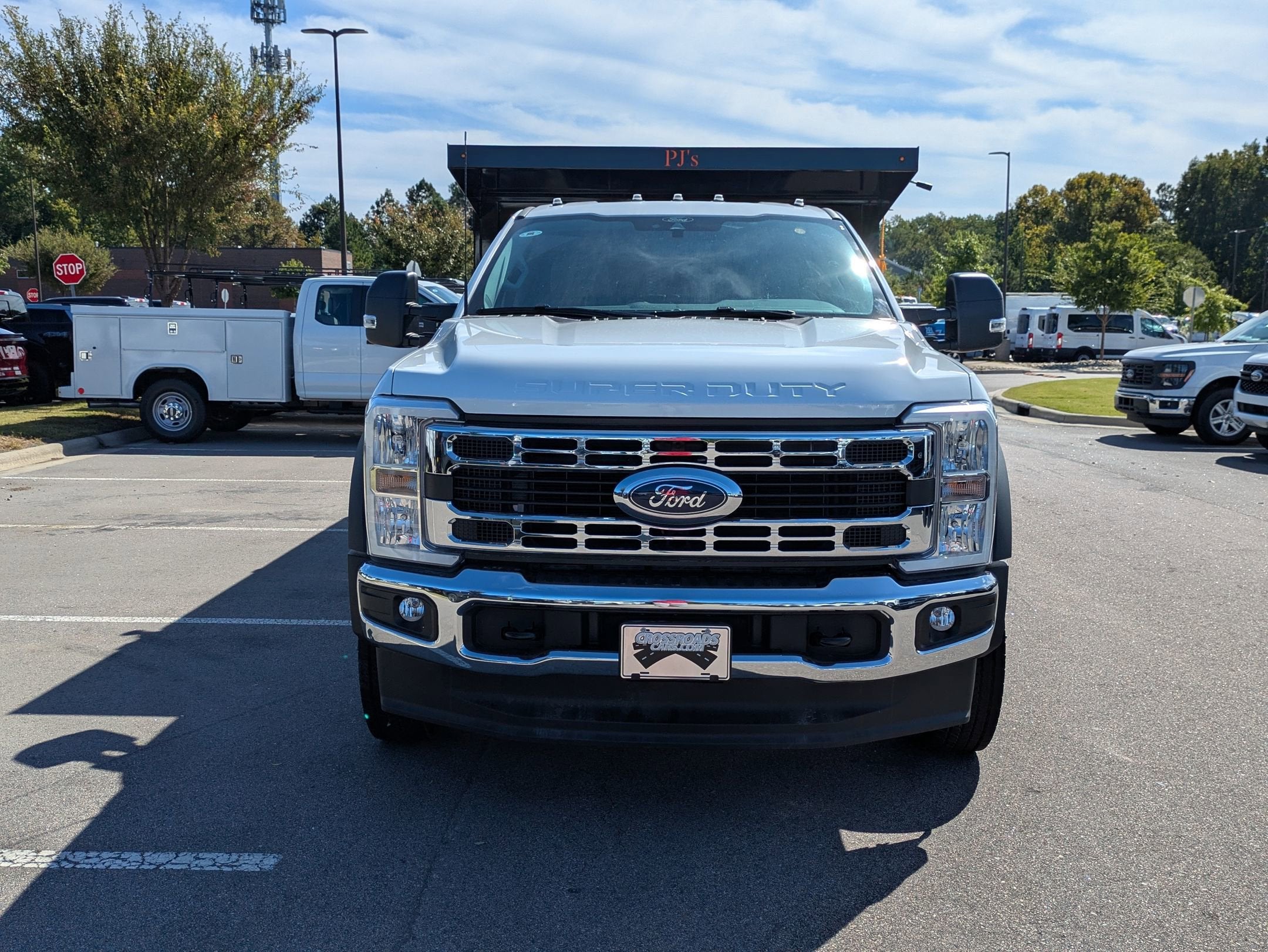 2025 Ford Super Duty F-550 DRW XL