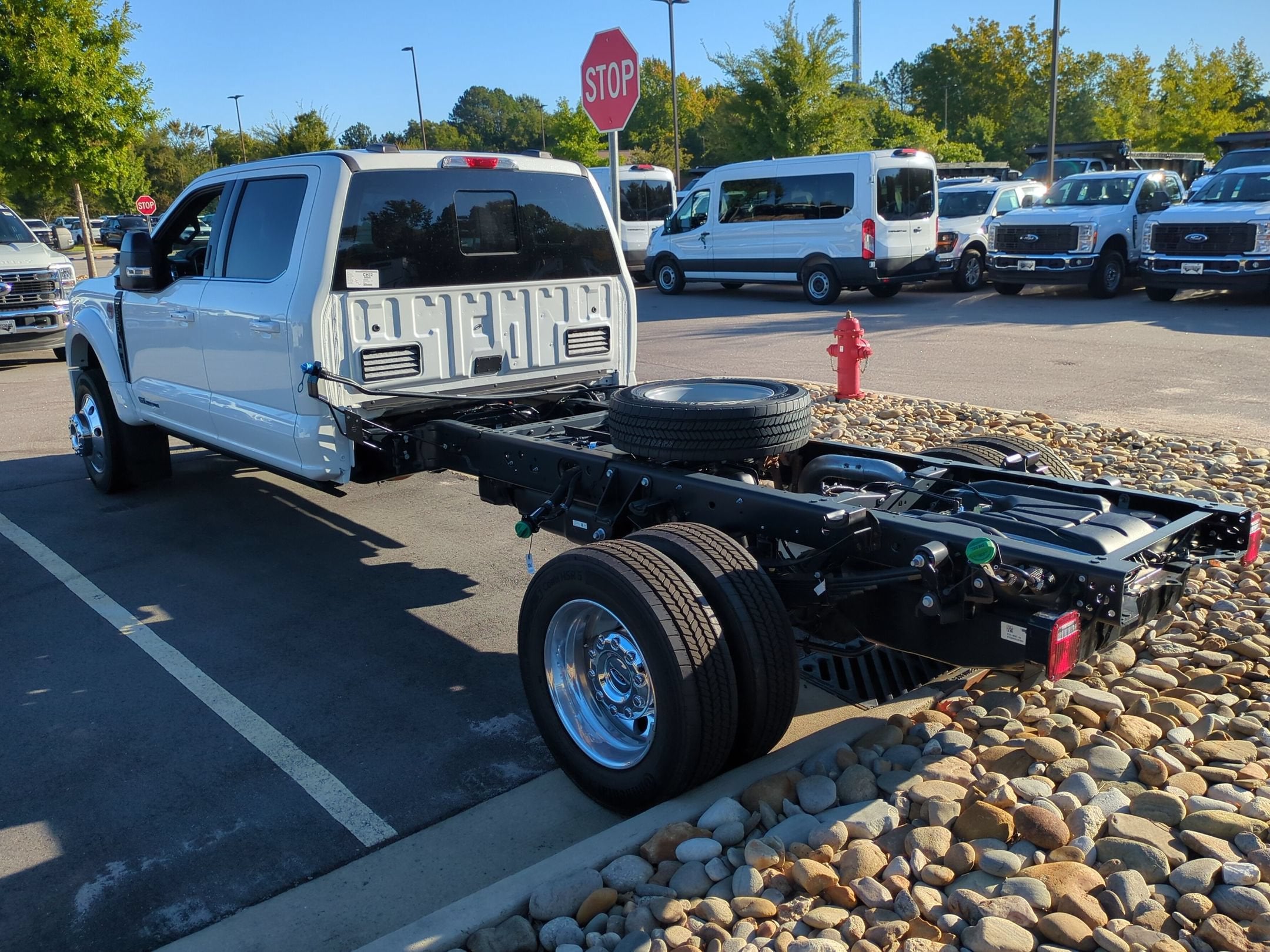 2027 Ford Super Duty F-550 DRW Platinum