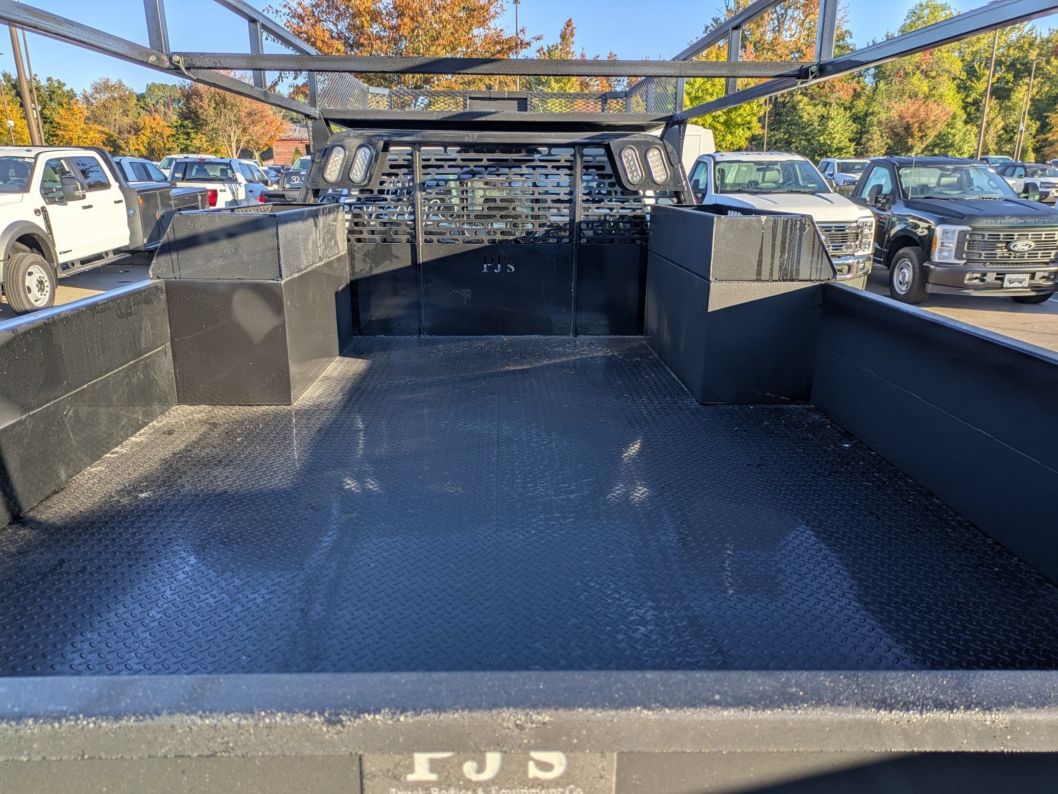 2027 Ford Super Duty F-550 DRW XL