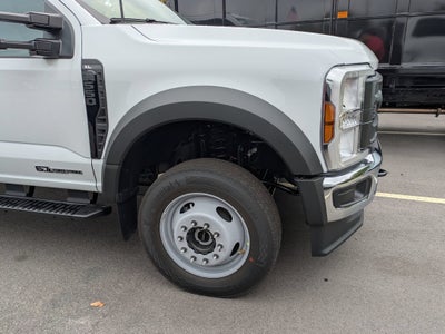2027 Ford Super Duty F-550 DRW XL