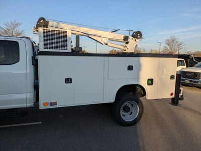 2026 Ford Super Duty F-550 DRW XL