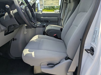 2026 Ford E-Series Cutaway Base