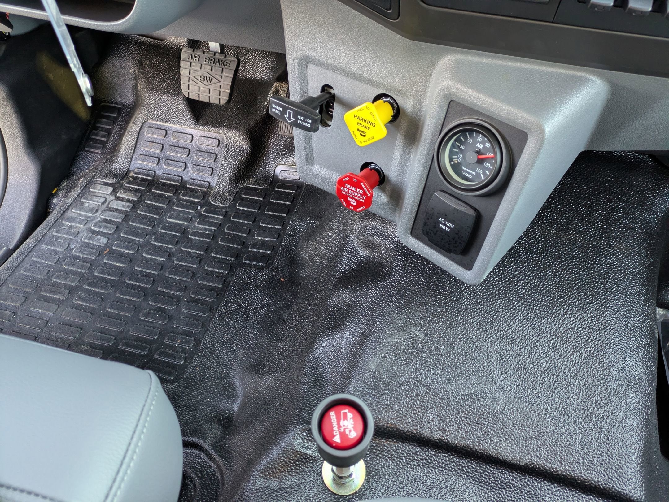 2026 Ford F-750SD Base