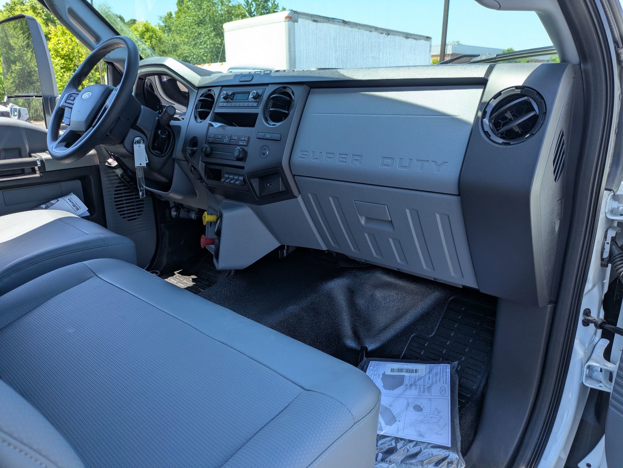 2027 Ford F-750SD Base