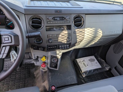 2027 Ford F-750SD Base