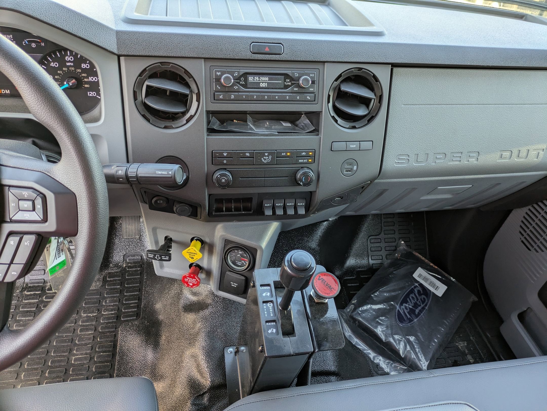 2027 Ford F-750SD Base