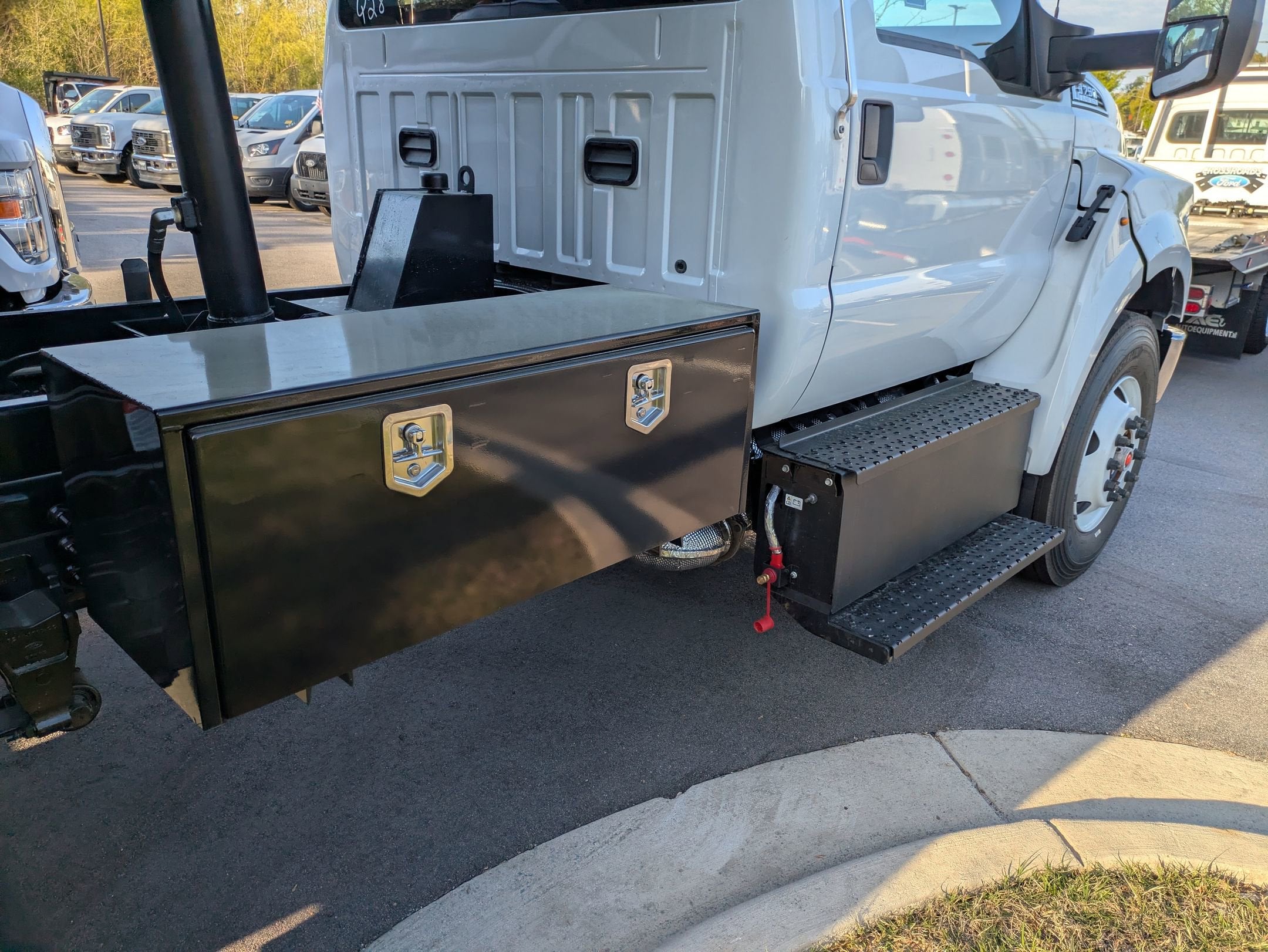 2027 Ford F-750SD Base