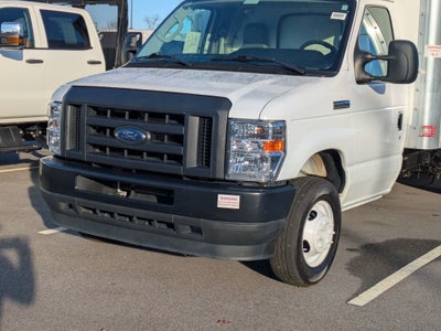 2024 Ford E-Series Cutaway Base