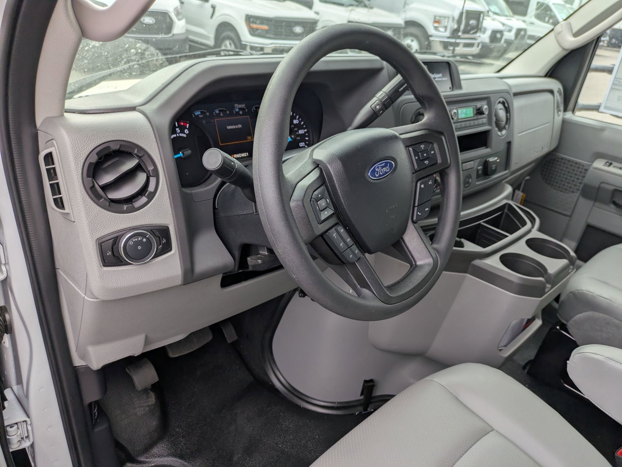 2027 Ford E-Series Cutaway Base