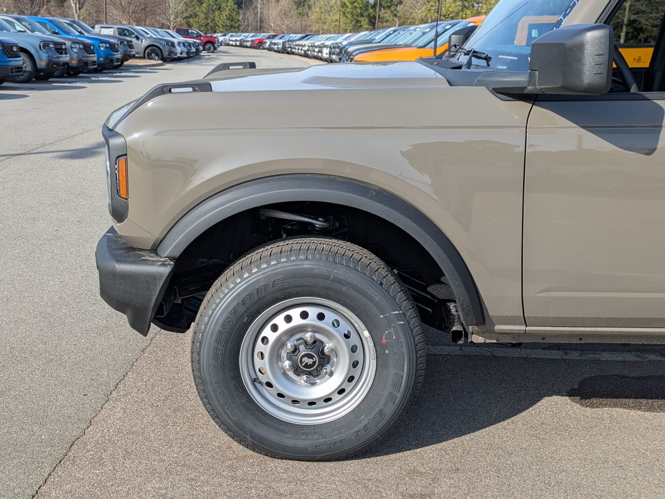 2025 Ford Bronco Base