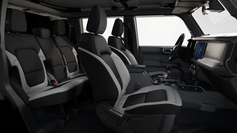 2025 Ford Bronco Base - Crossroads Courtesy Demo