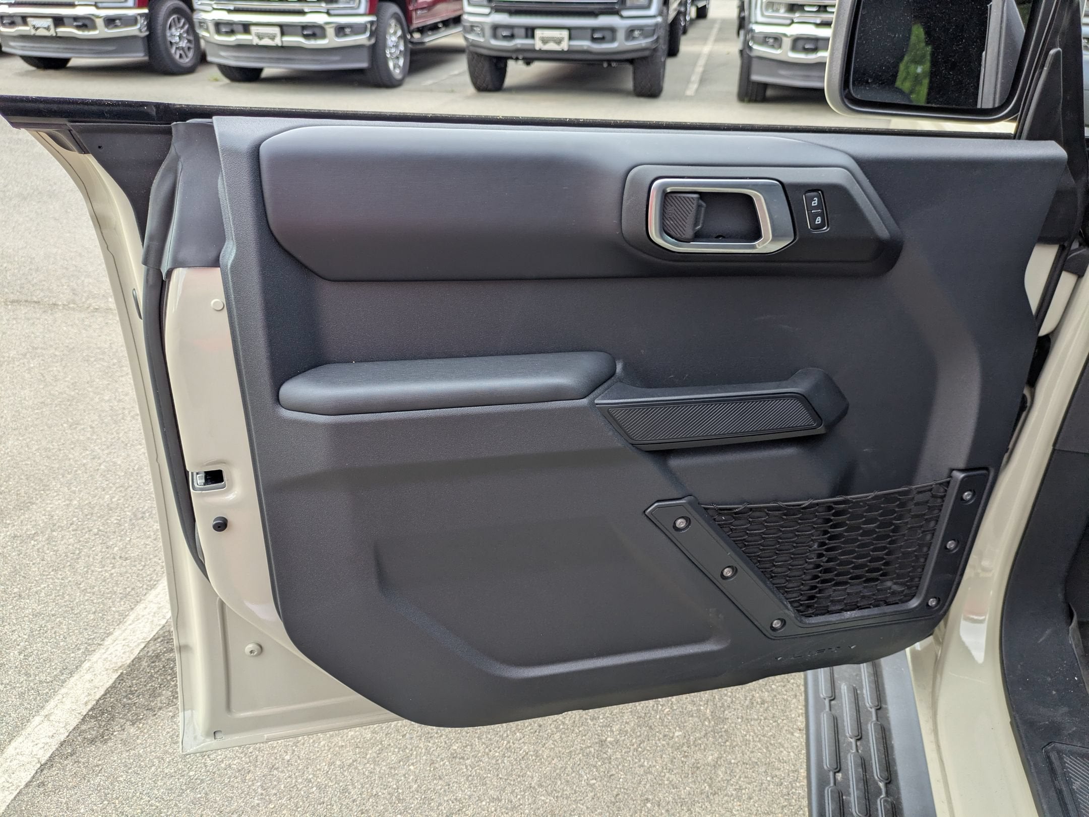2026 Ford Bronco Outer Banks - Crossroads Courtesy Demo