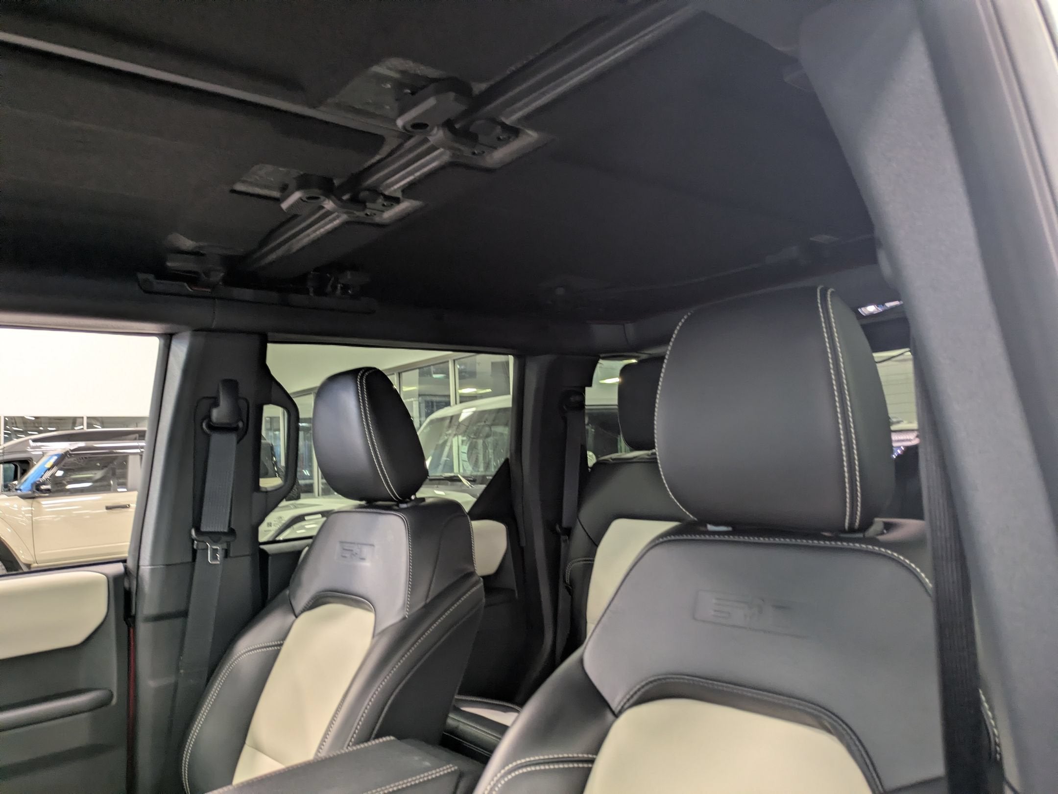 2026 Ford Bronco Outer Banks - Crossroads Courtesy Demo