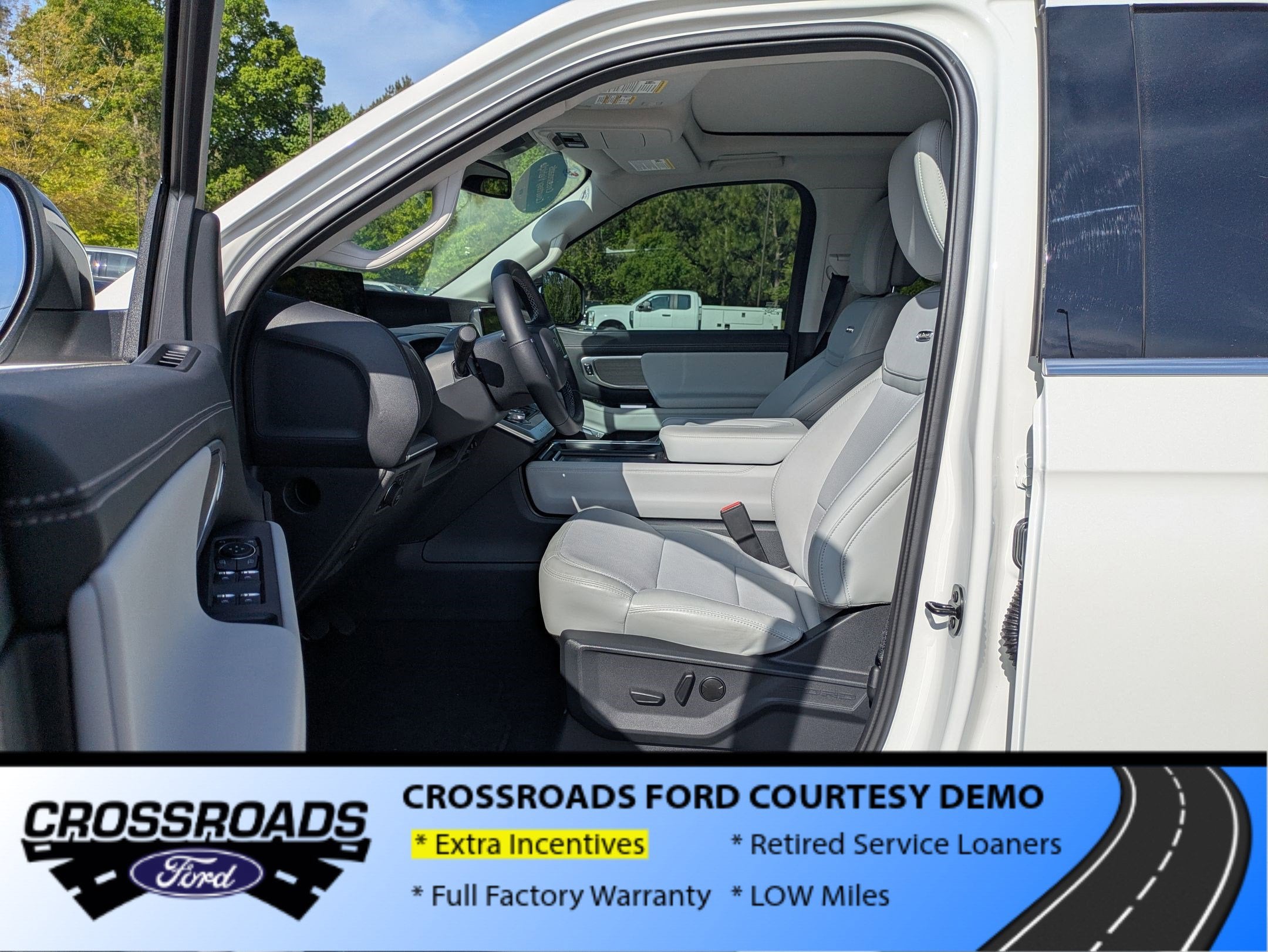 2026 Ford Expedition Max Platinum - Crossroads Courtesy Demo