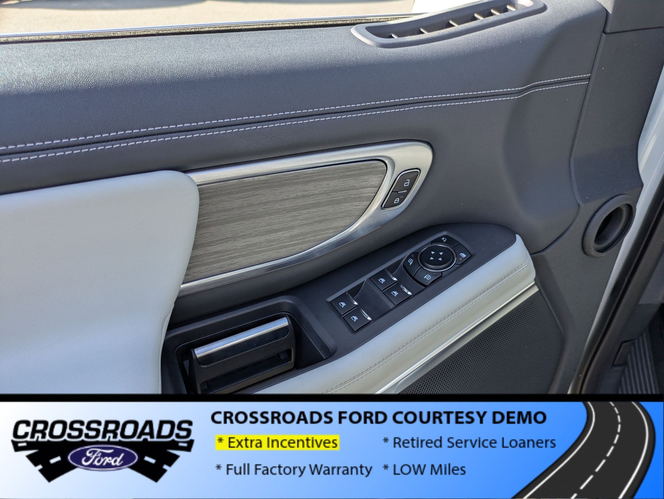 2026 Ford Expedition Max Platinum - Crossroads Courtesy Demo