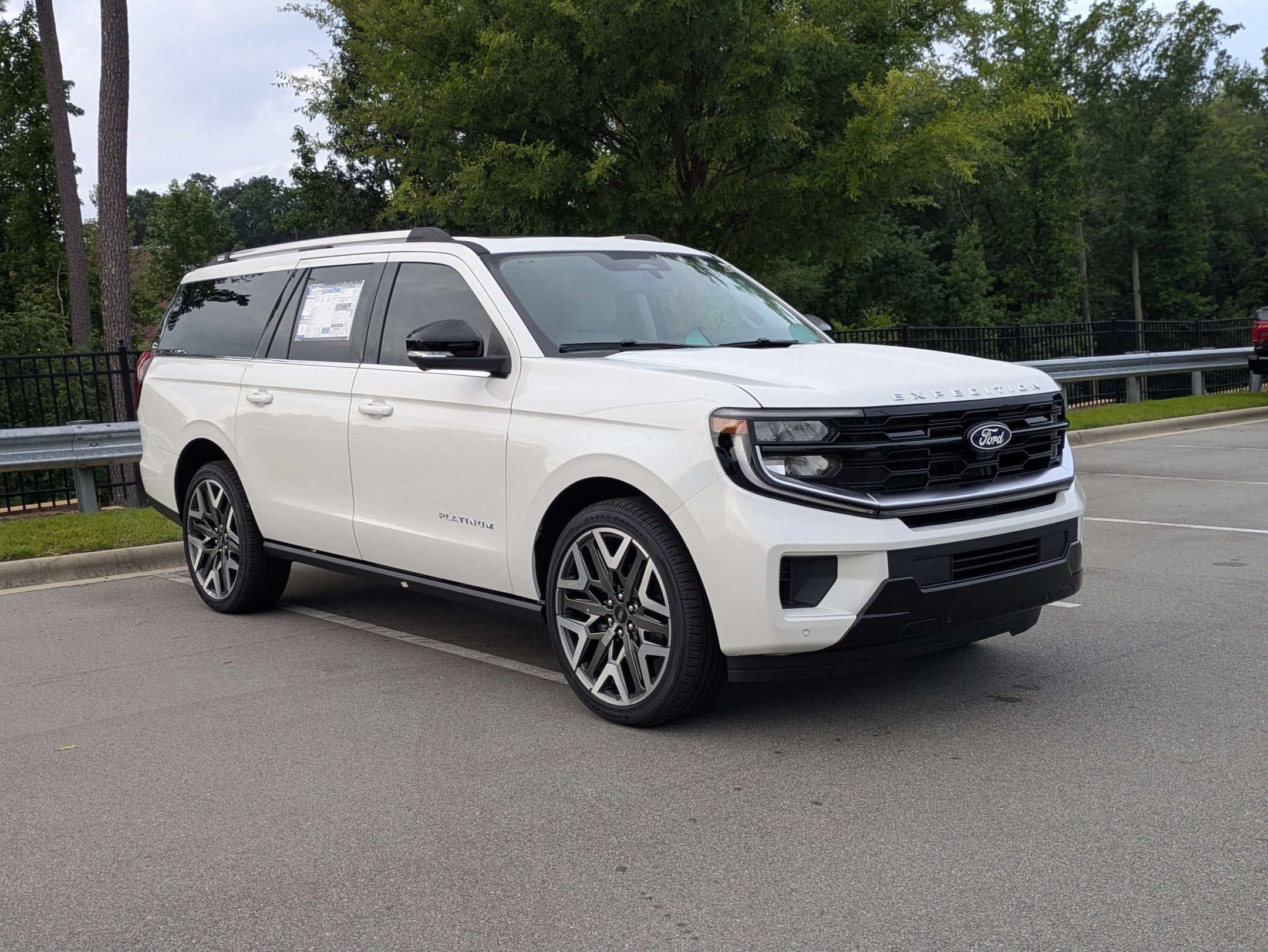 2027 Ford Expedition Max Platinum