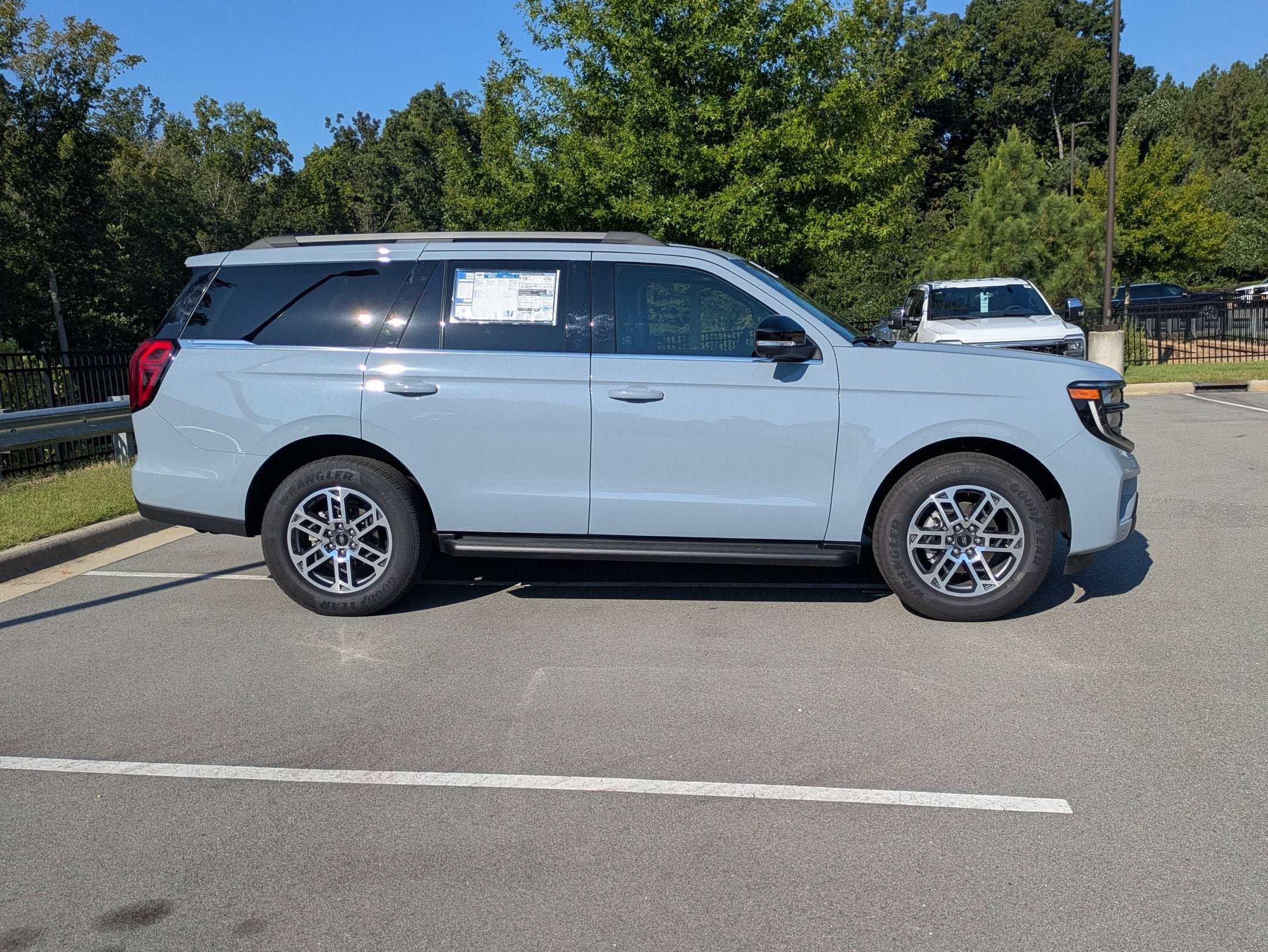 2026 Ford Expedition Active - Crossroads Courtesy Demo