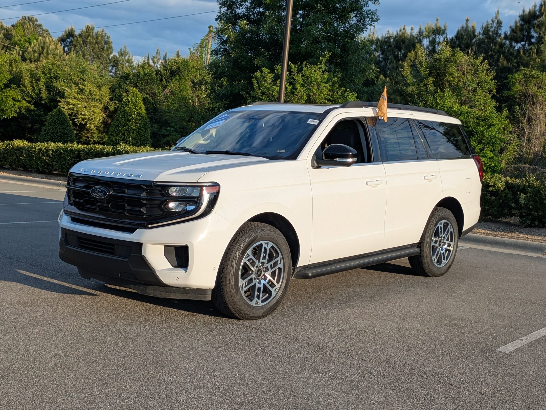 2025 Ford Expedition Active