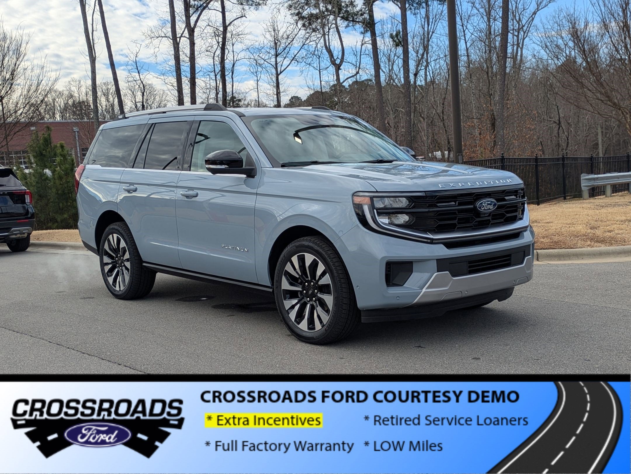 2025 Ford Expedition Platinum - Crossroads Courtesy Demo