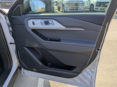 2026 Ford Explorer Active w/100A Pkg