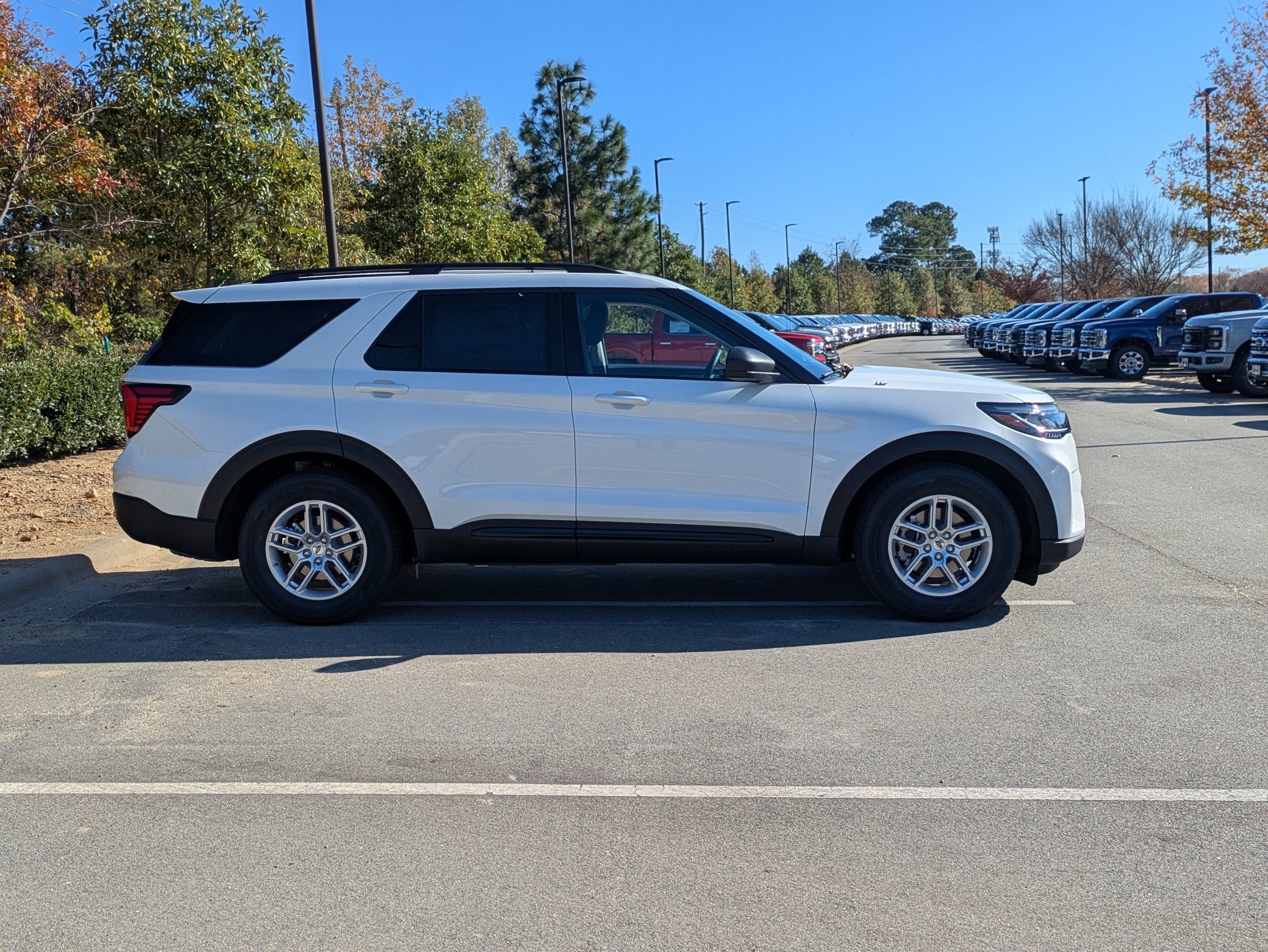 2026 Ford Explorer Active w/200A Pkg