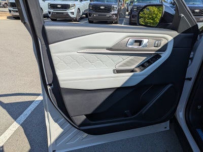 2027 Ford Explorer Platinum