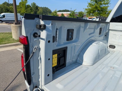 2024 Ford F-150 Lightning Flash