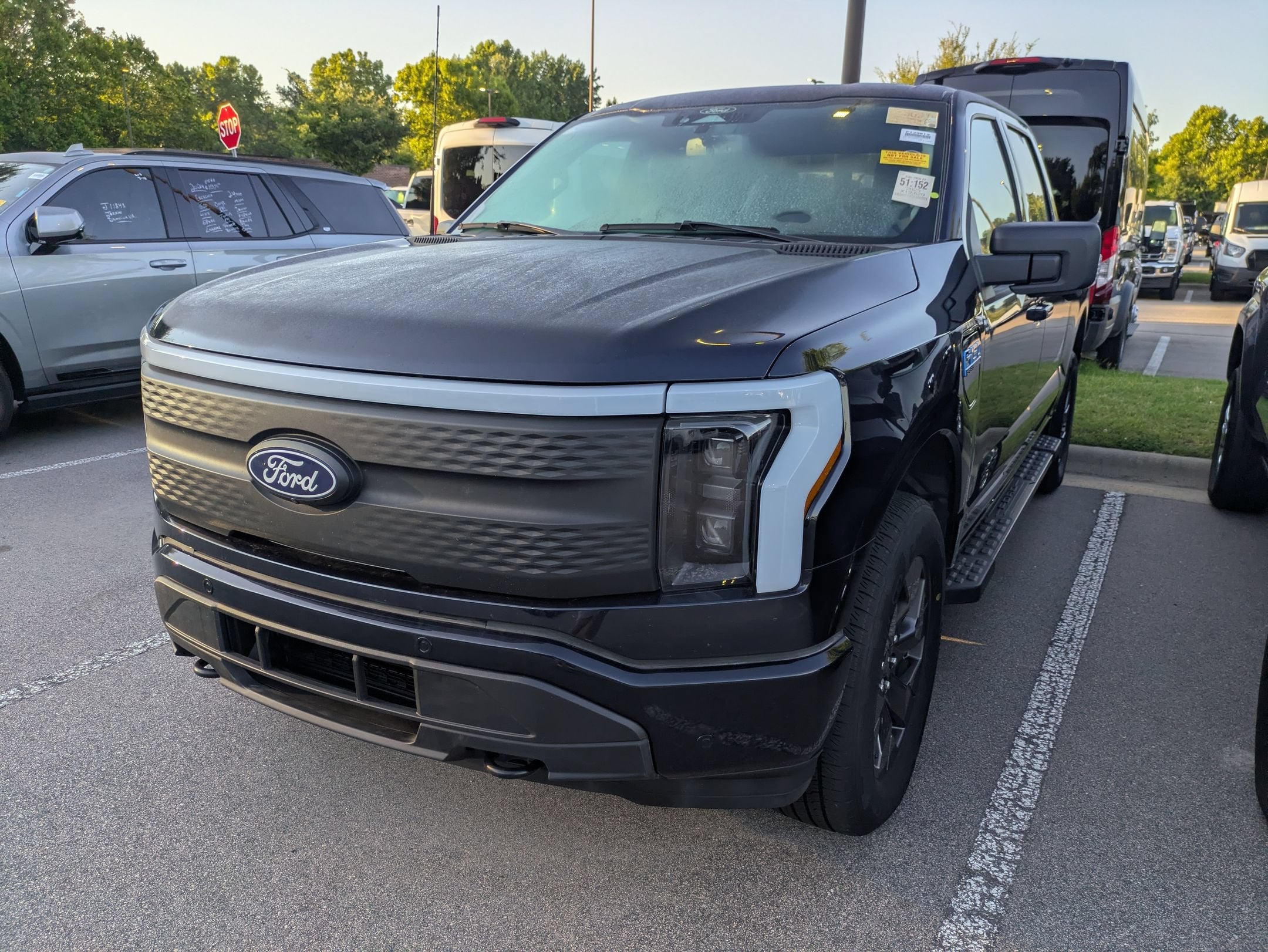 2025 Ford F-150 Lightning Flash