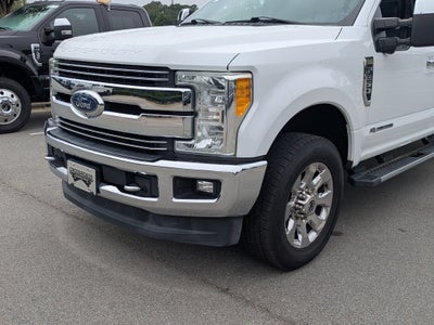 2017 Ford Super Duty F-250 SRW Lariat