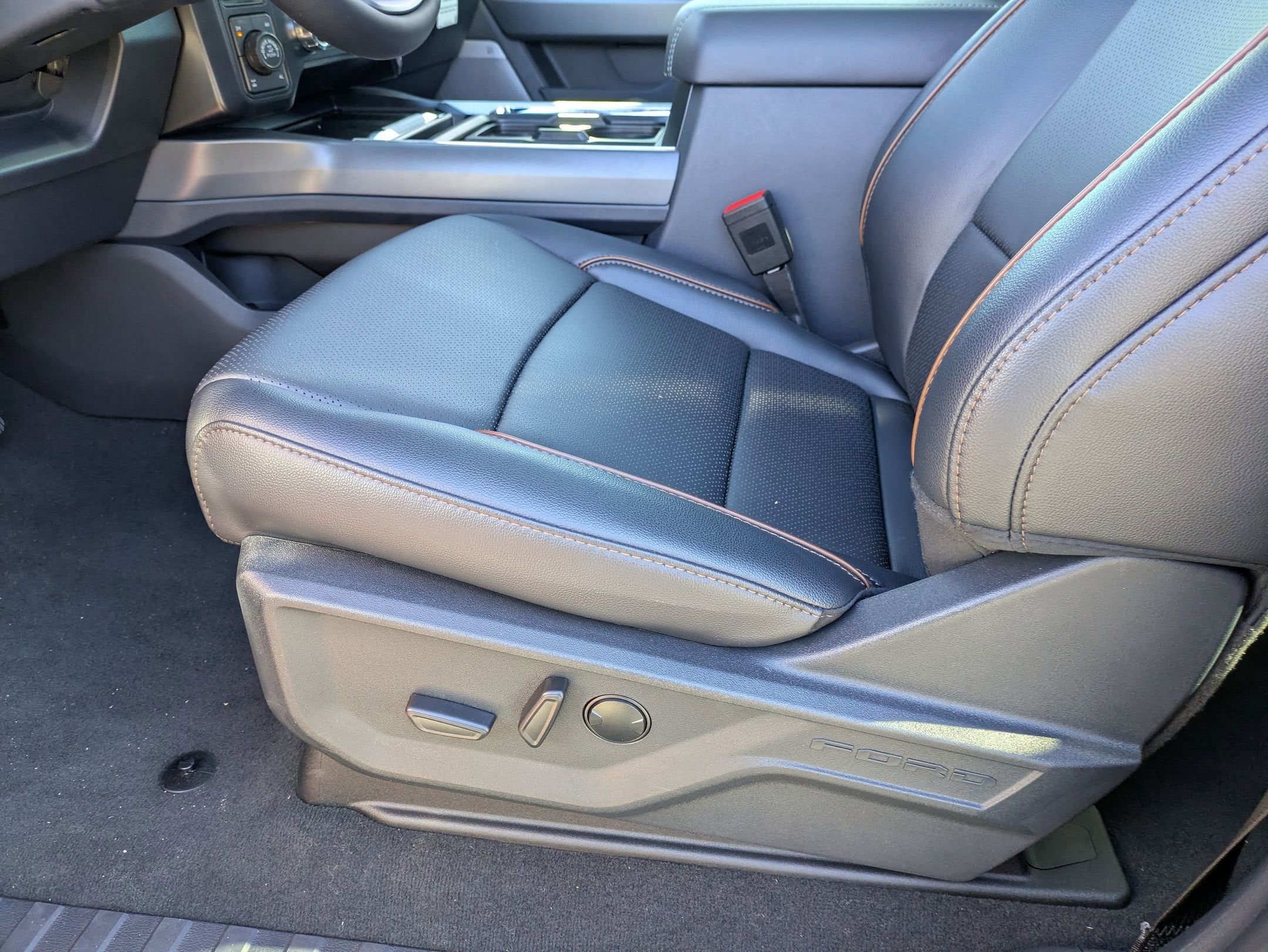 2025 Ford Super Duty F-250 SRW LARIAT