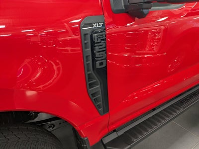 2027 Ford Super Duty F-250 SRW XLT