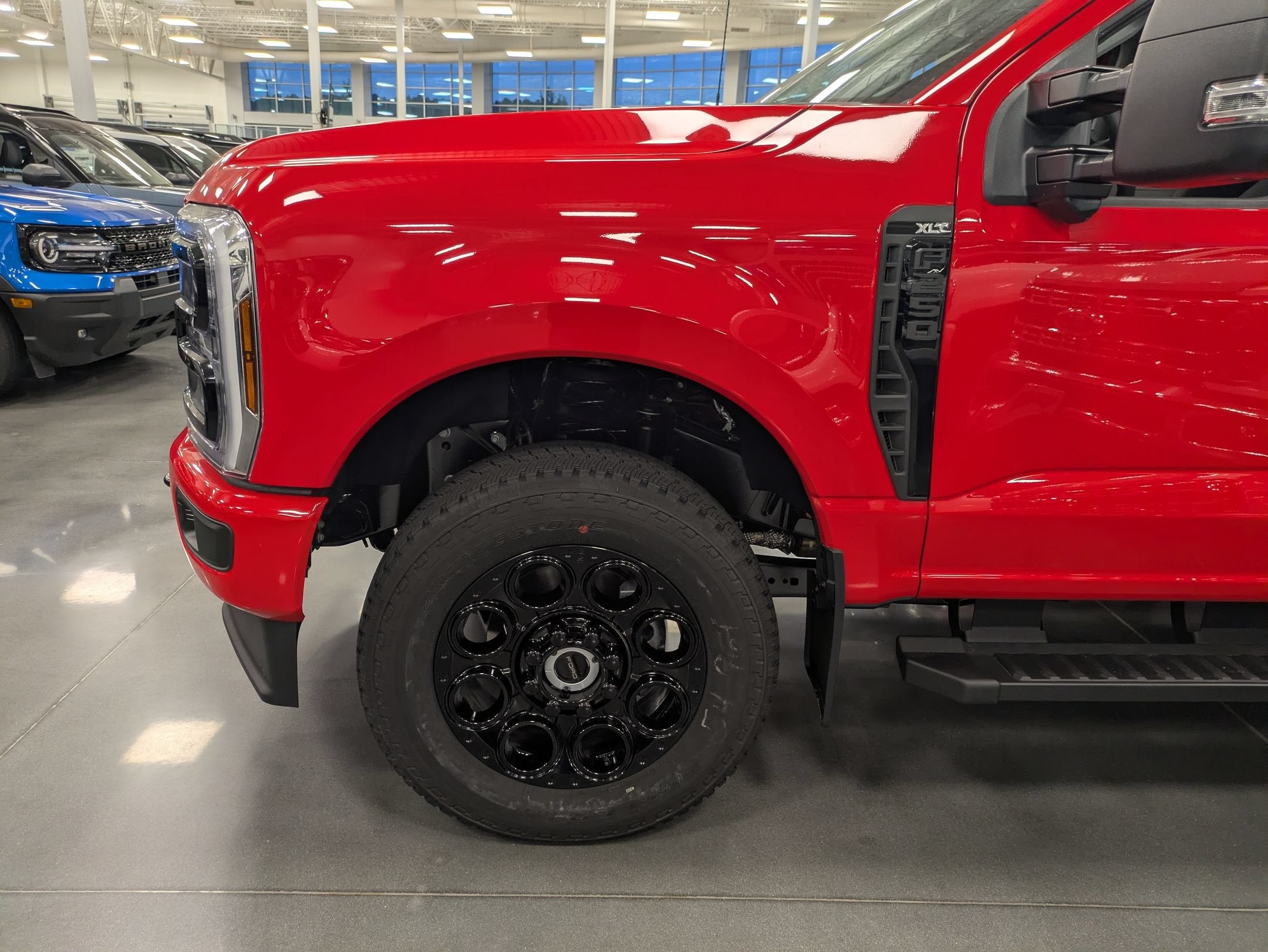 2027 Ford Super Duty F-250 SRW XLT