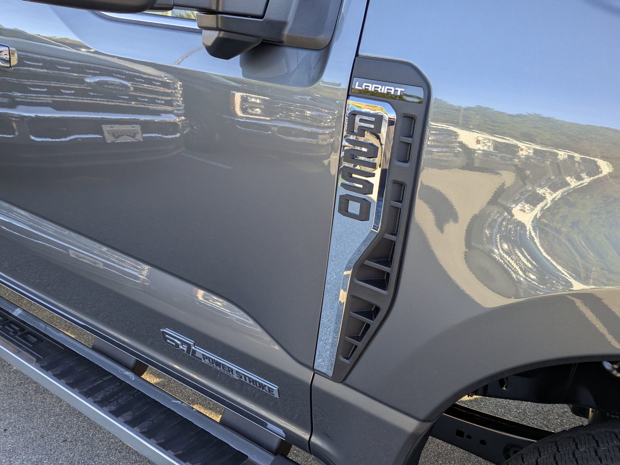 2026 Ford Super Duty F-250 SRW LARIAT