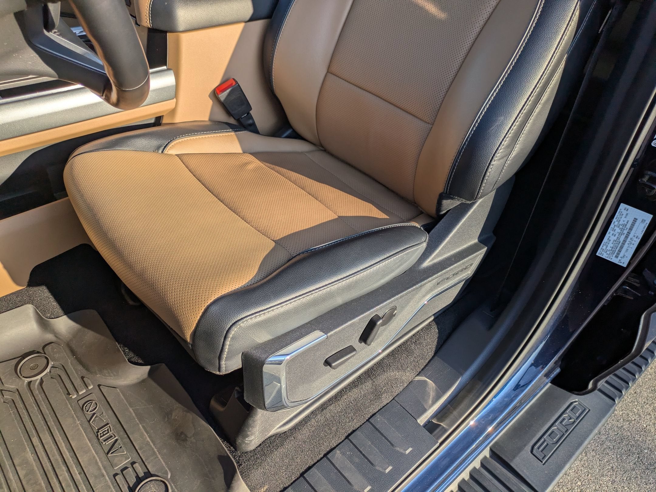 2024 Ford Super Duty F-250 SRW LARIAT