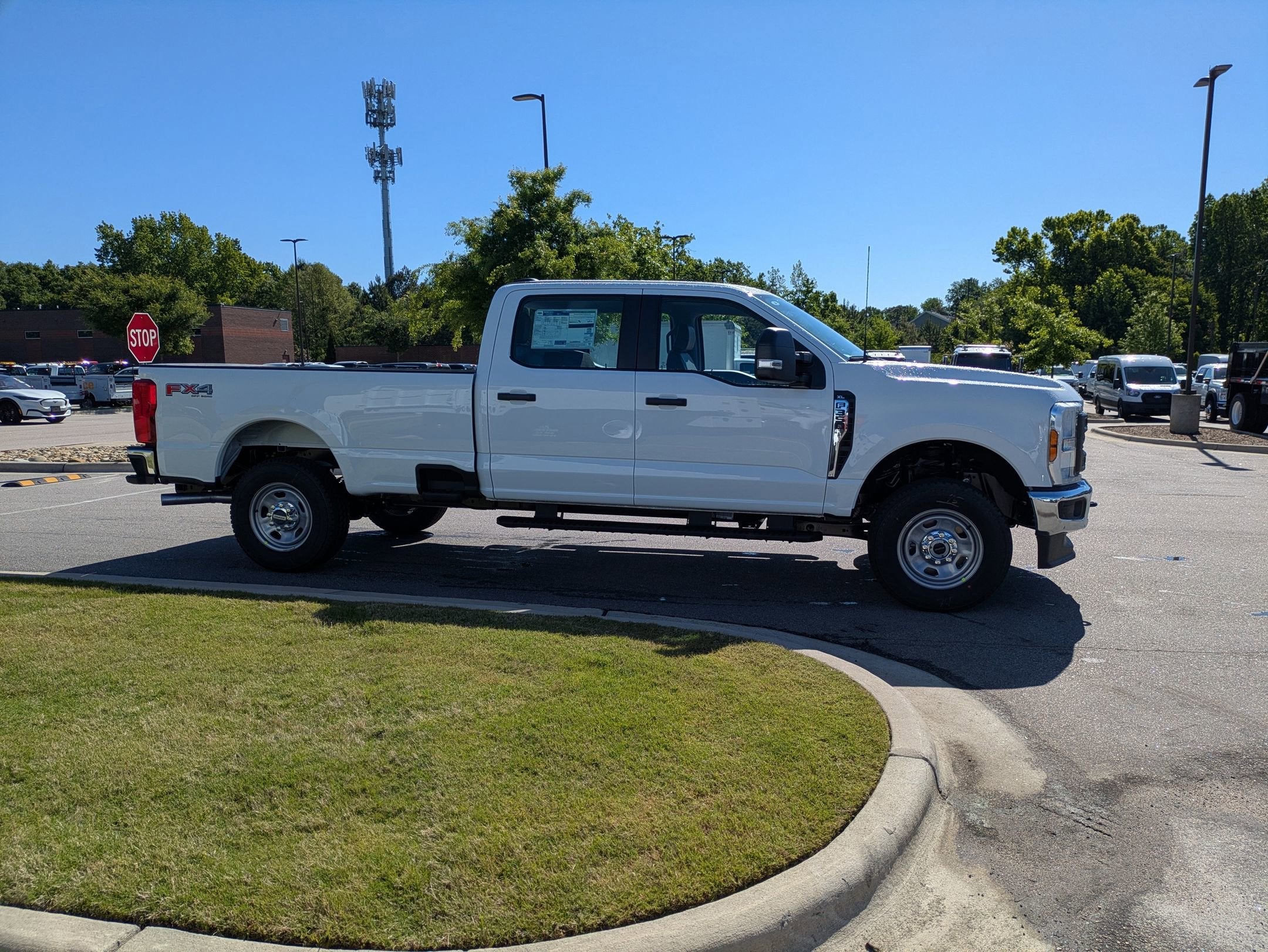 2026 Ford Super Duty F-350 SRW XL
