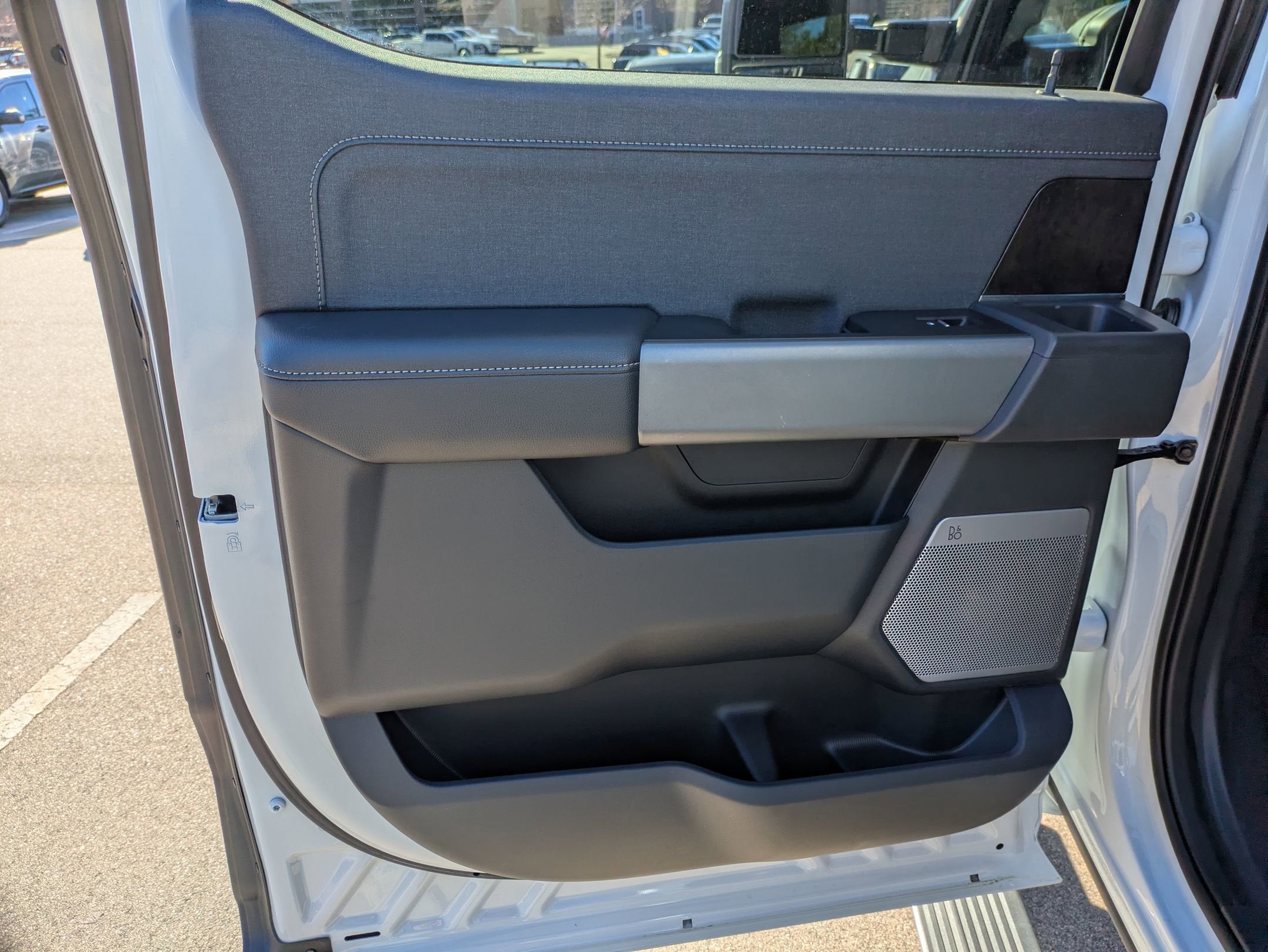 2023 Ford Super Duty F-350 SRW LARIAT