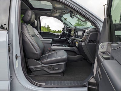 2025 Ford Super Duty F-350 SRW LARIAT