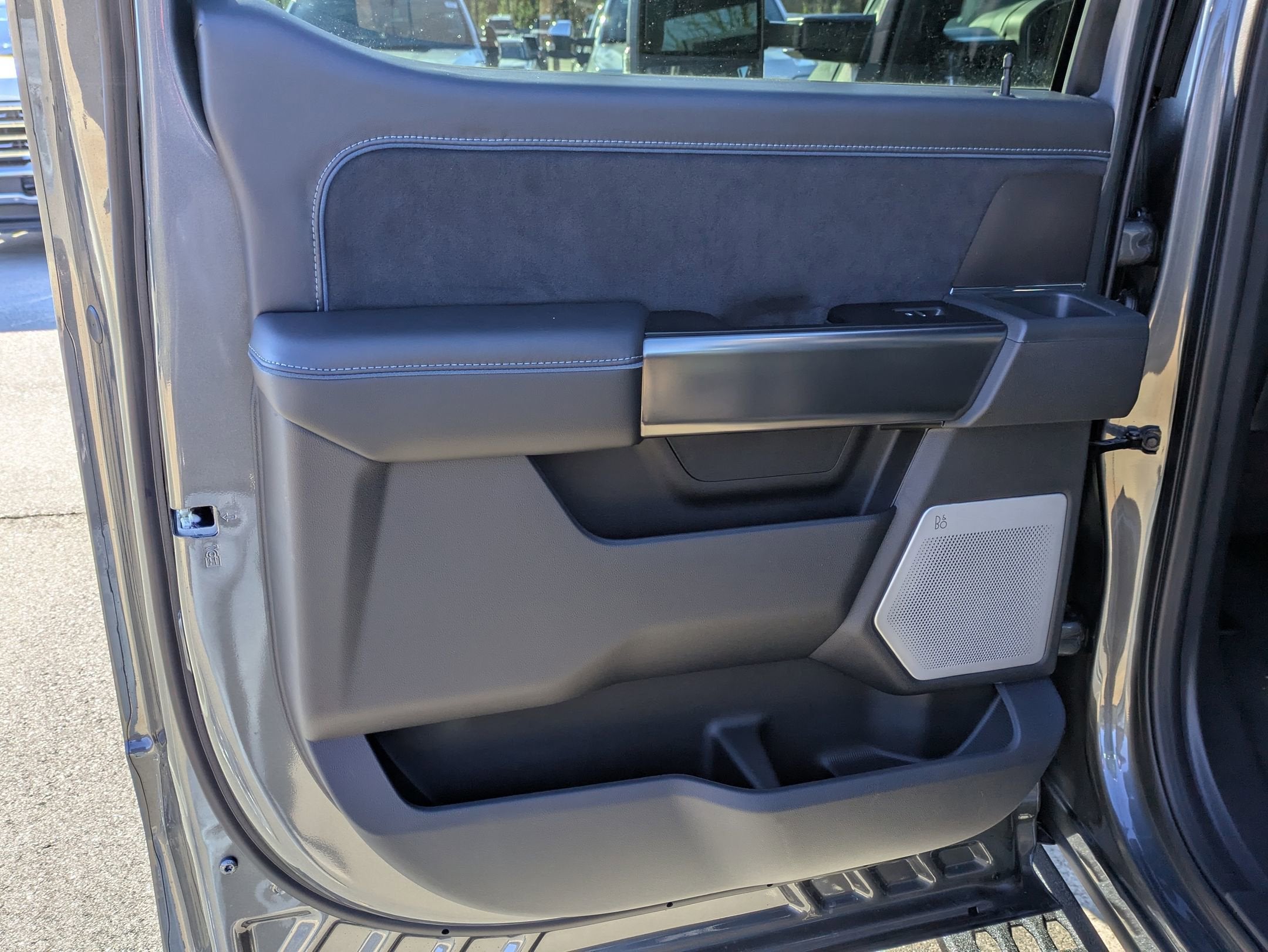 2026 Ford Super Duty F-350 SRW Platinum