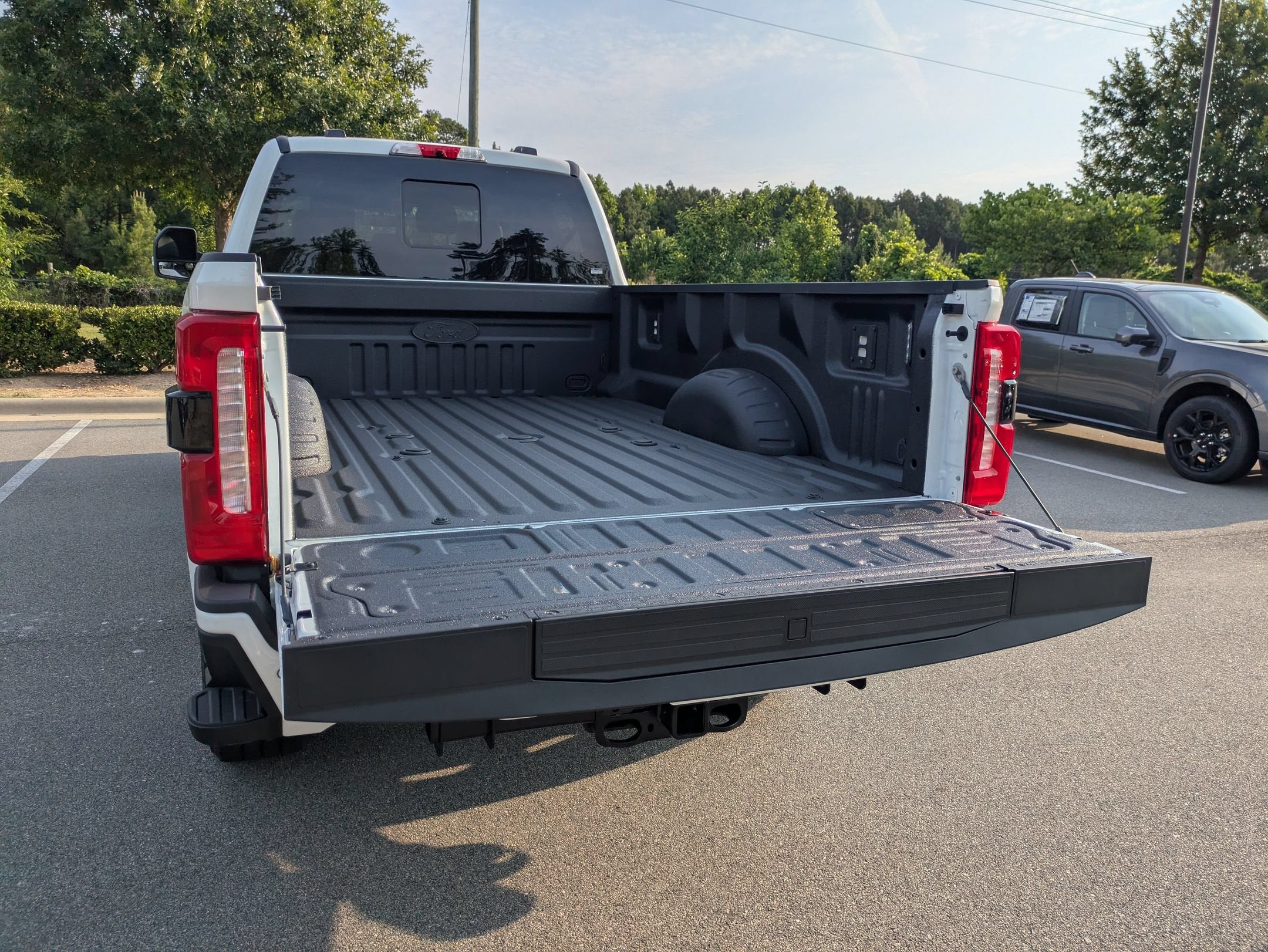 2026 Ford Super Duty F-350 SRW LARIAT