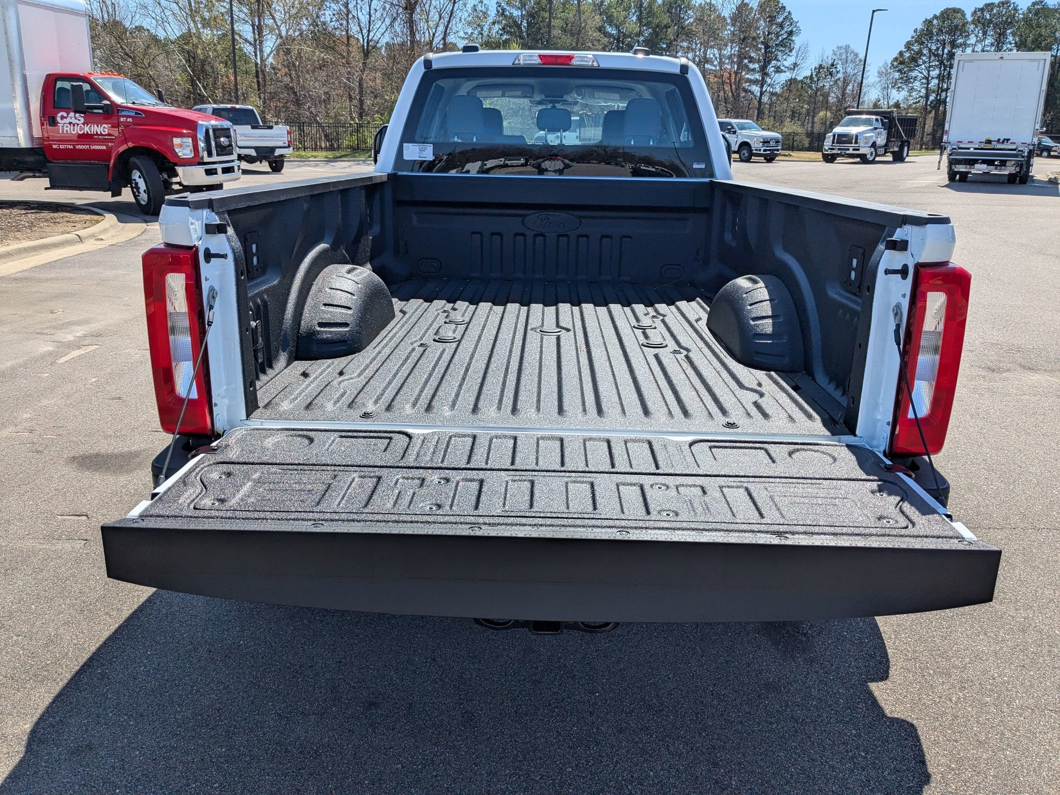 2026 Ford Super Duty F-350 DRW XL