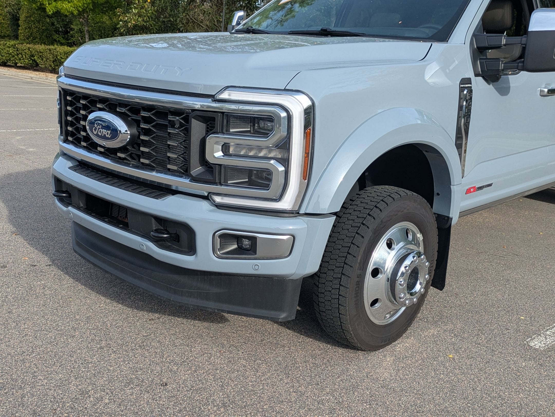 2025 Ford Super Duty F-450 DRW Platinum