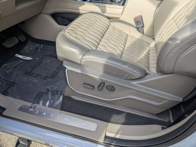 2025 Ford Super Duty F-450 DRW Platinum