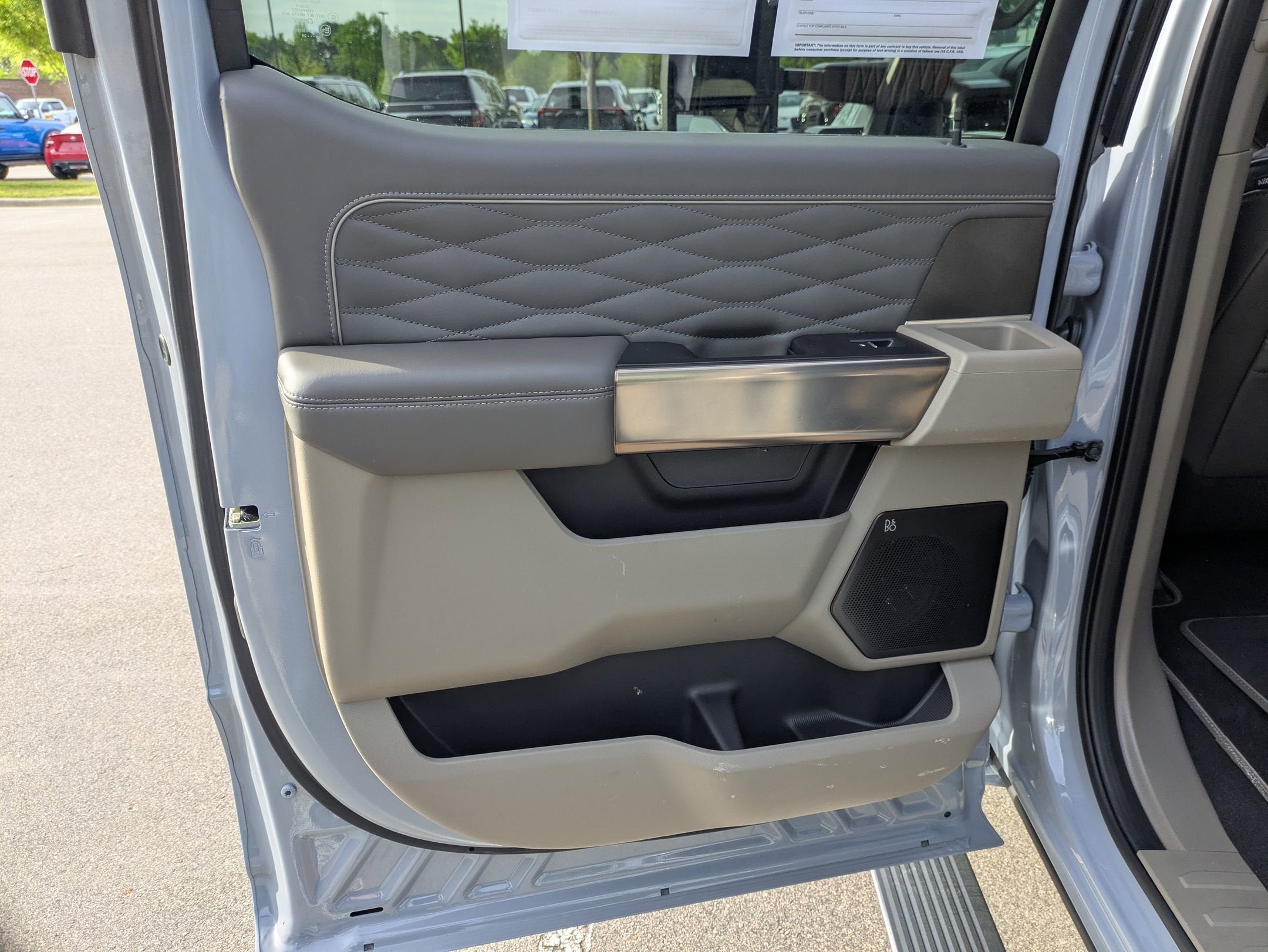 2025 Ford Super Duty F-450 DRW Platinum