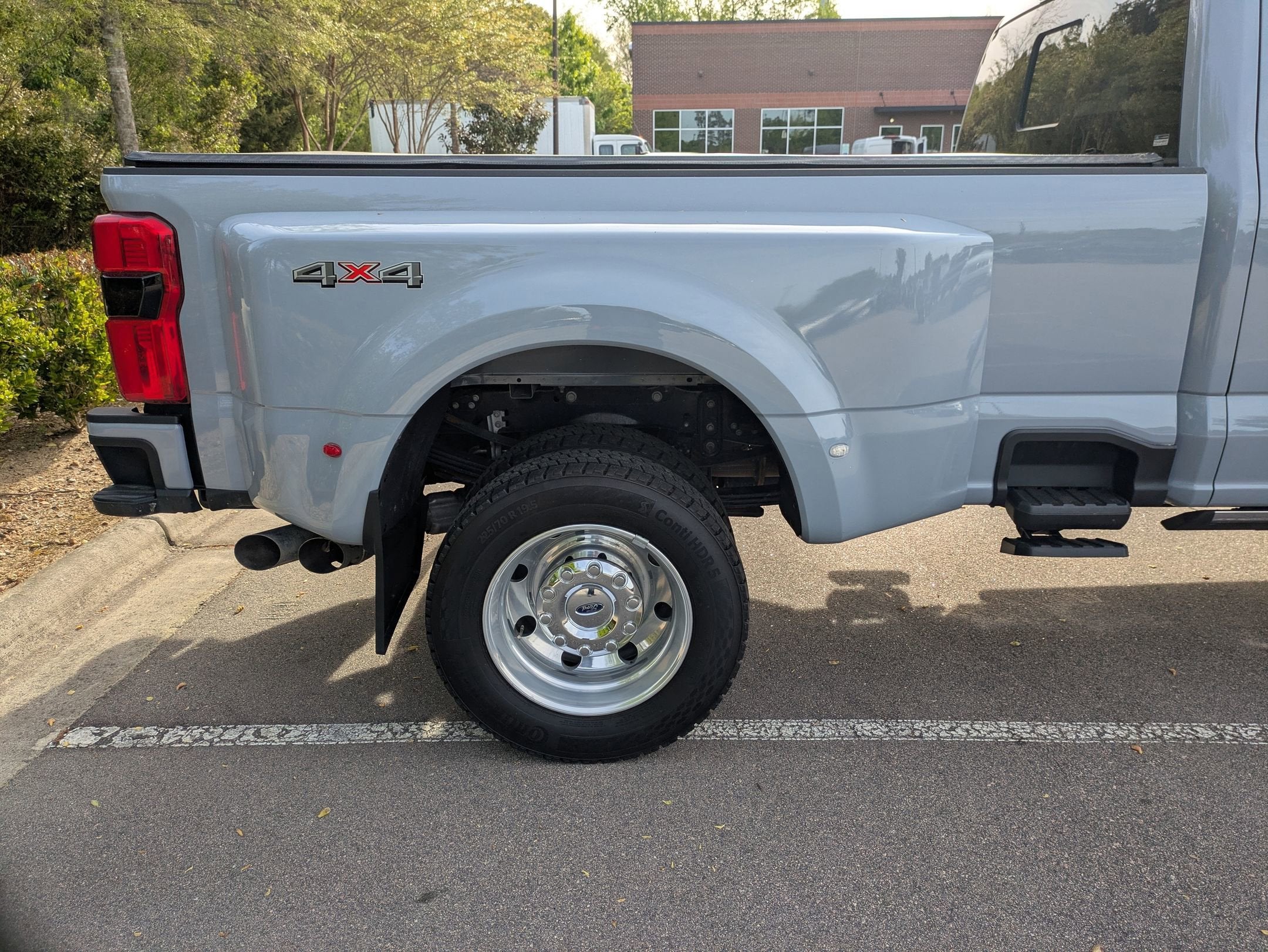 2025 Ford Super Duty F-450 DRW Platinum