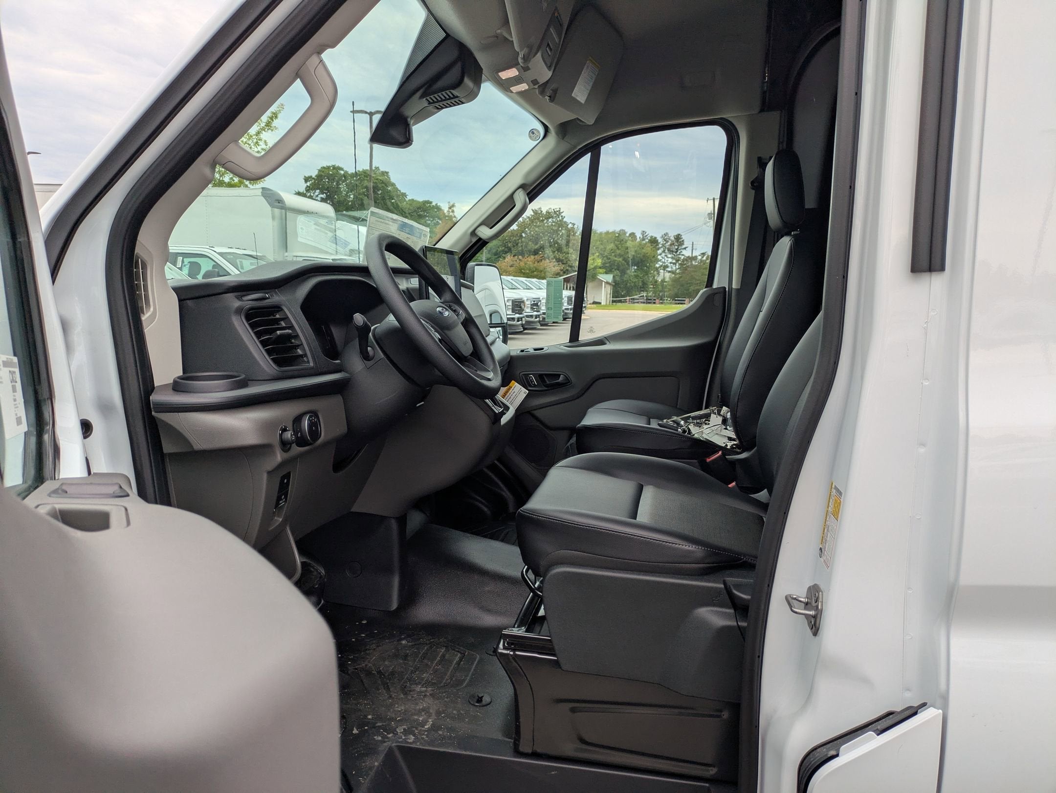 2026 Ford Transit Cargo Van Base