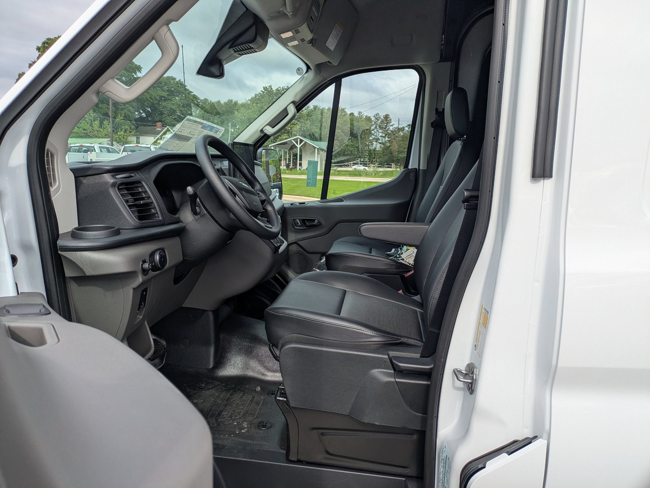 2026 Ford Transit Cargo Van Base