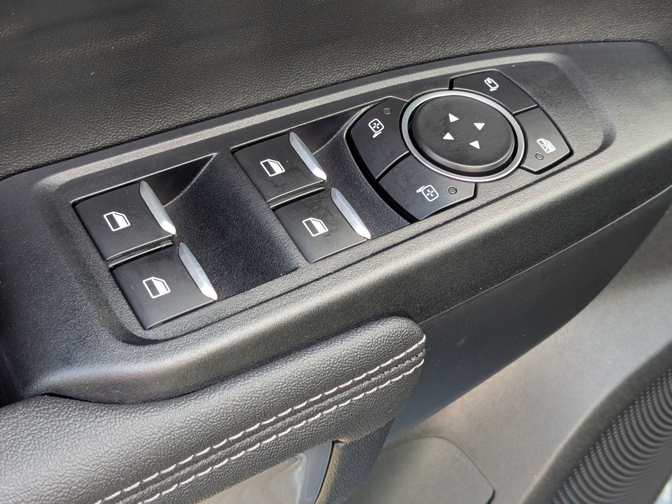 2025 Ford Ranger XLT - Crossroads Courtesy Demo