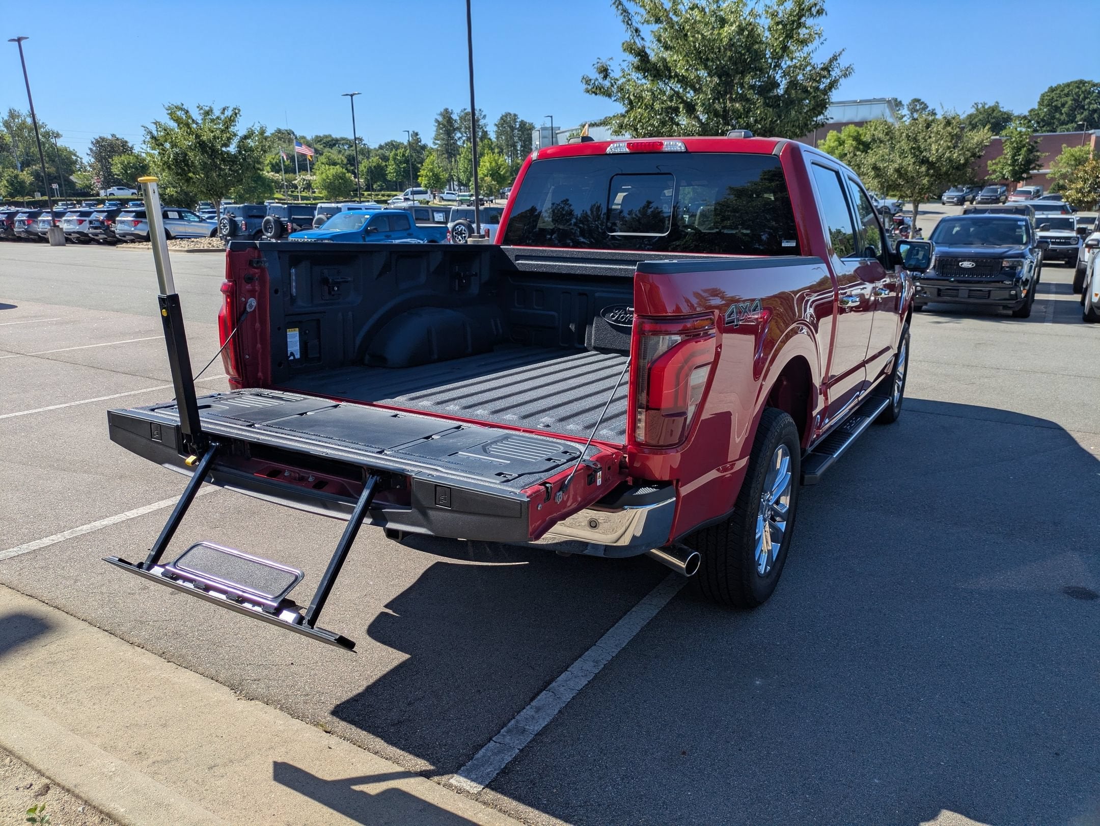 2024 Ford F-150 LARIAT