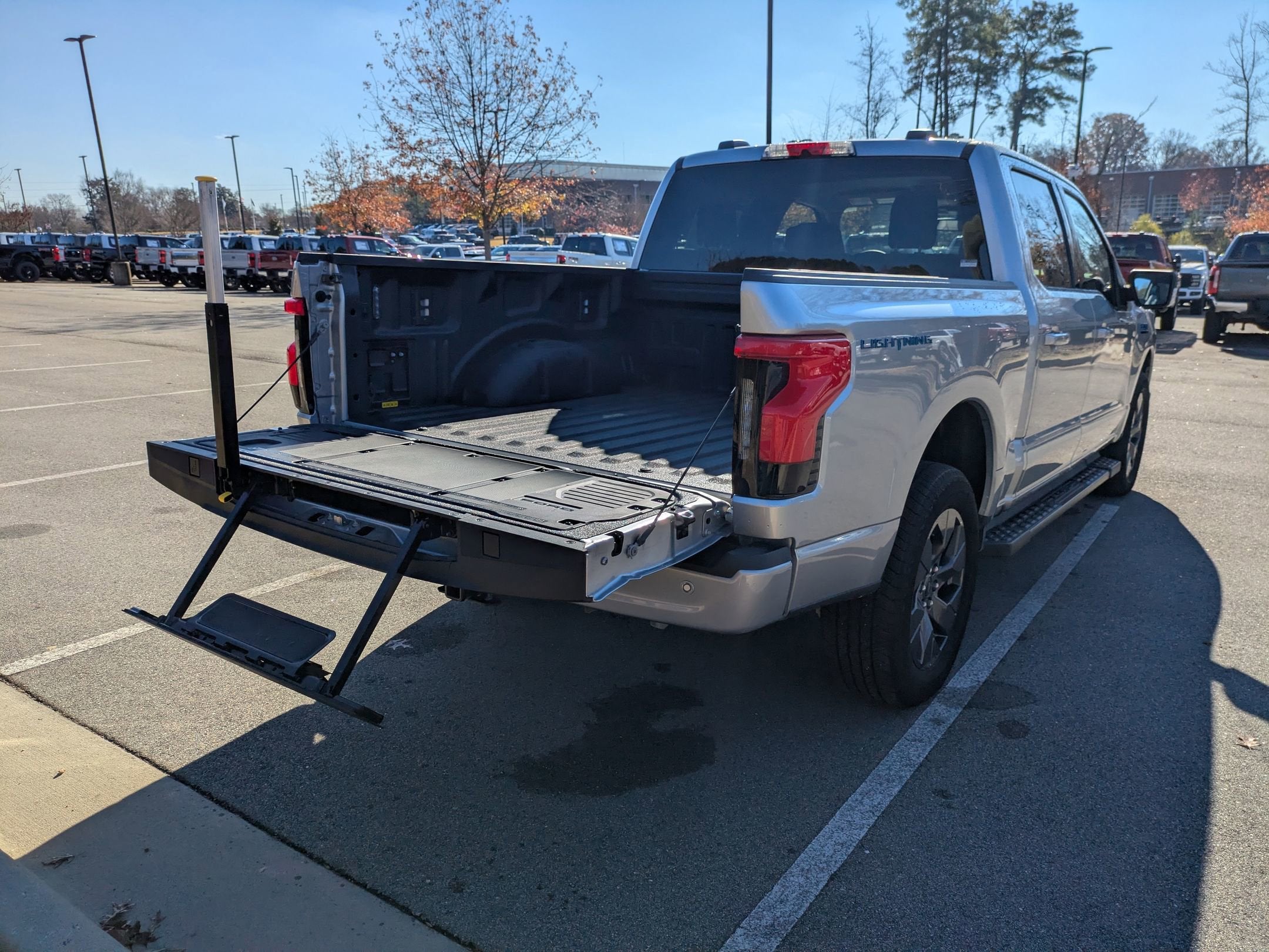 2025 Ford F-150 Lightning Flash