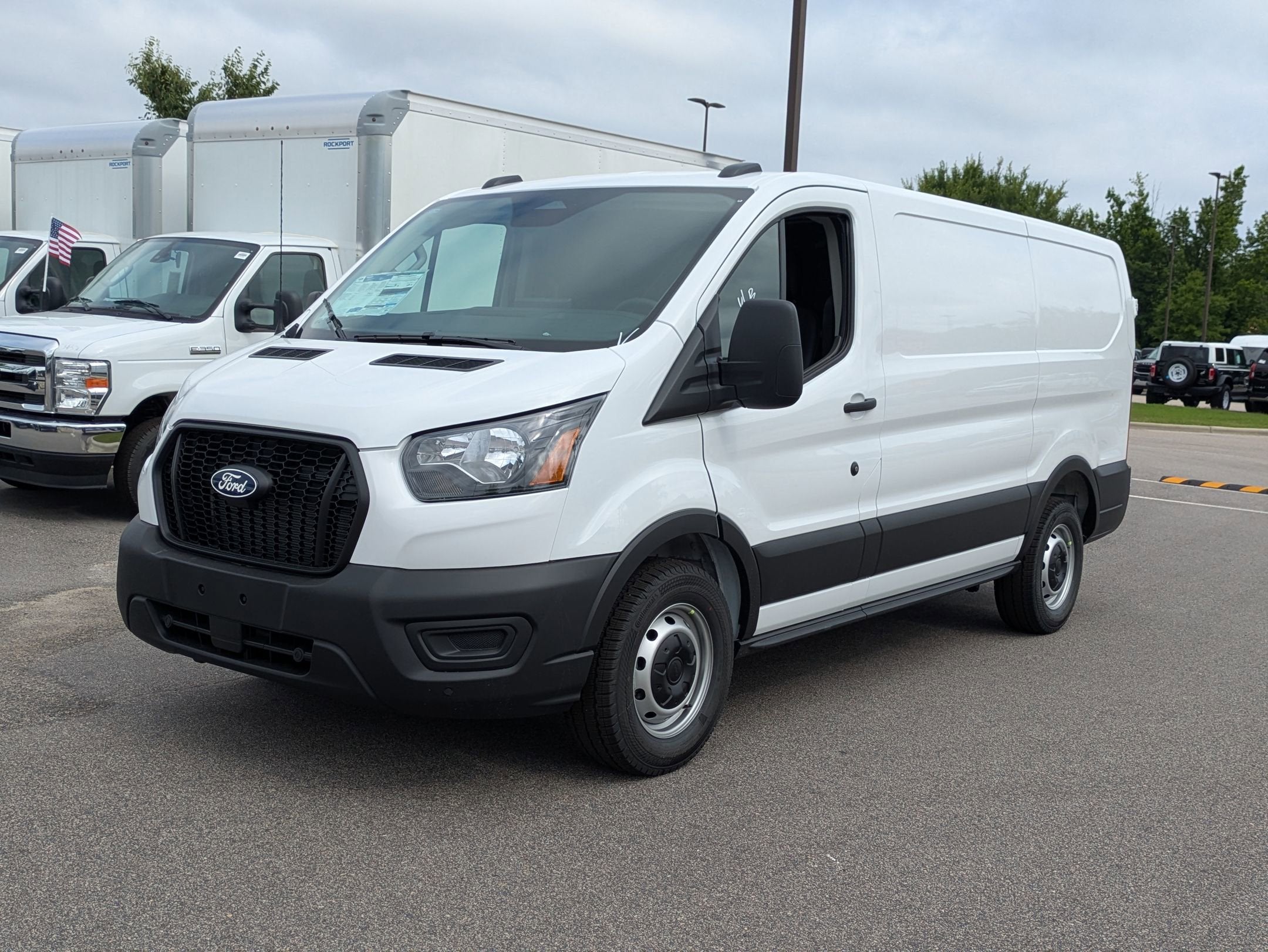 2026 Ford Transit Cargo Van Base